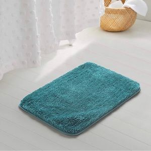 Teal bath mat